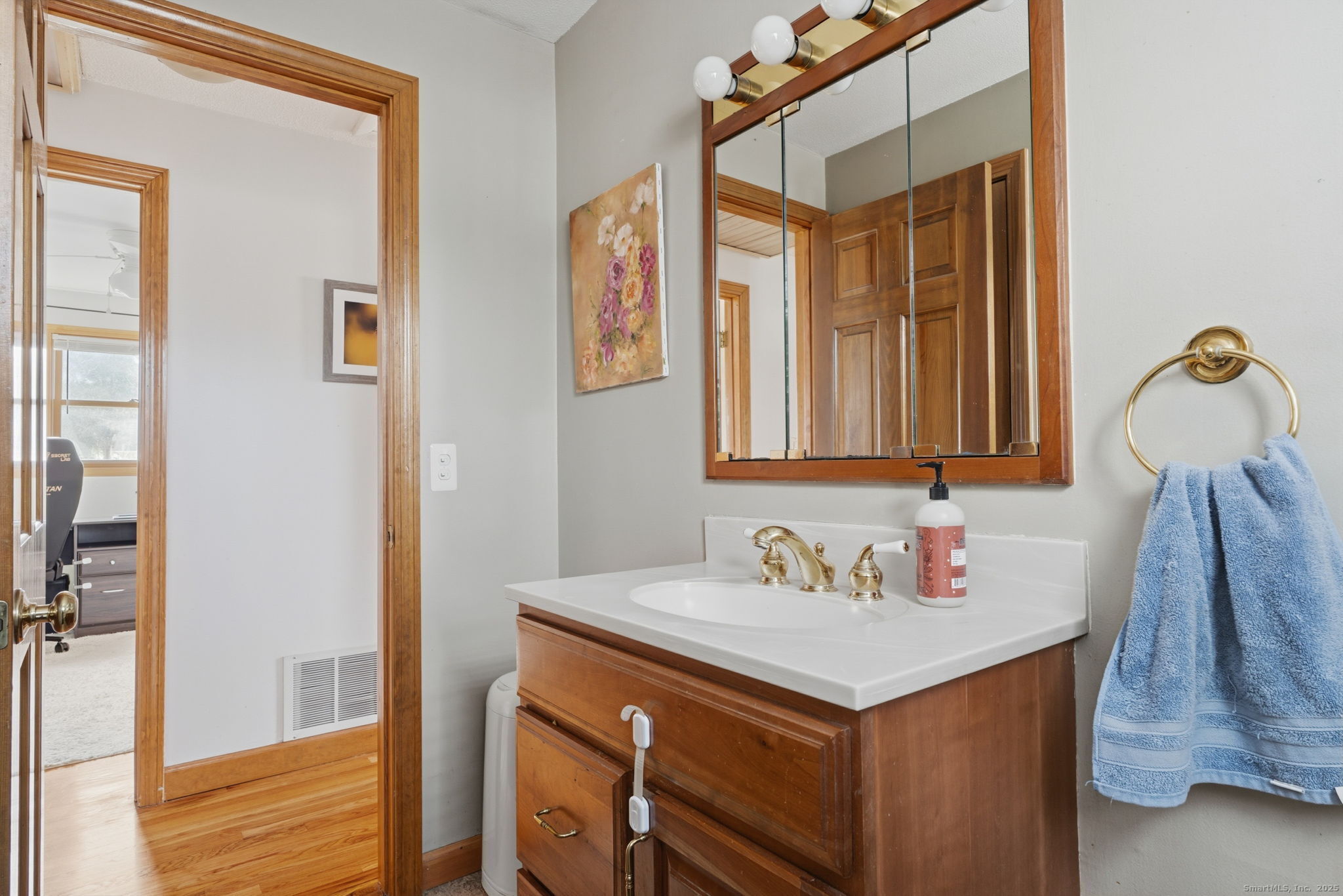 20 Gary Drive Enfield CT 06082