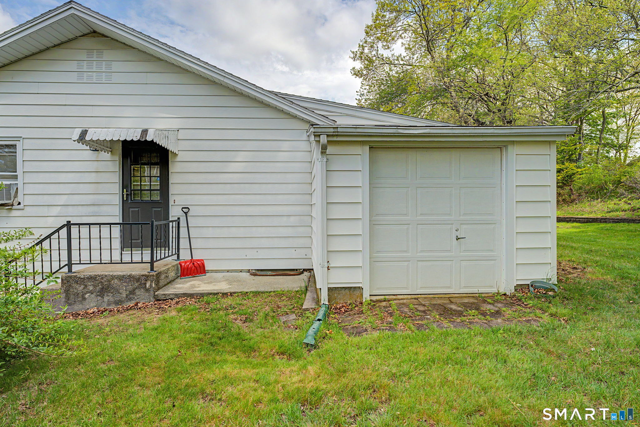 23 Rockwood Drive Waterford CT 06385
