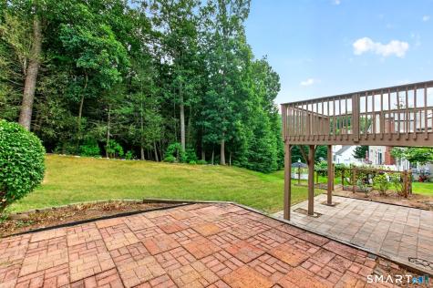 25 Fenwick Drive Avon CT 06001