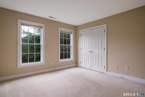 25 Fenwick Drive Avon CT 06001