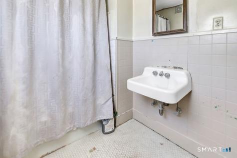 3922 Main Street Stratford CT 06614