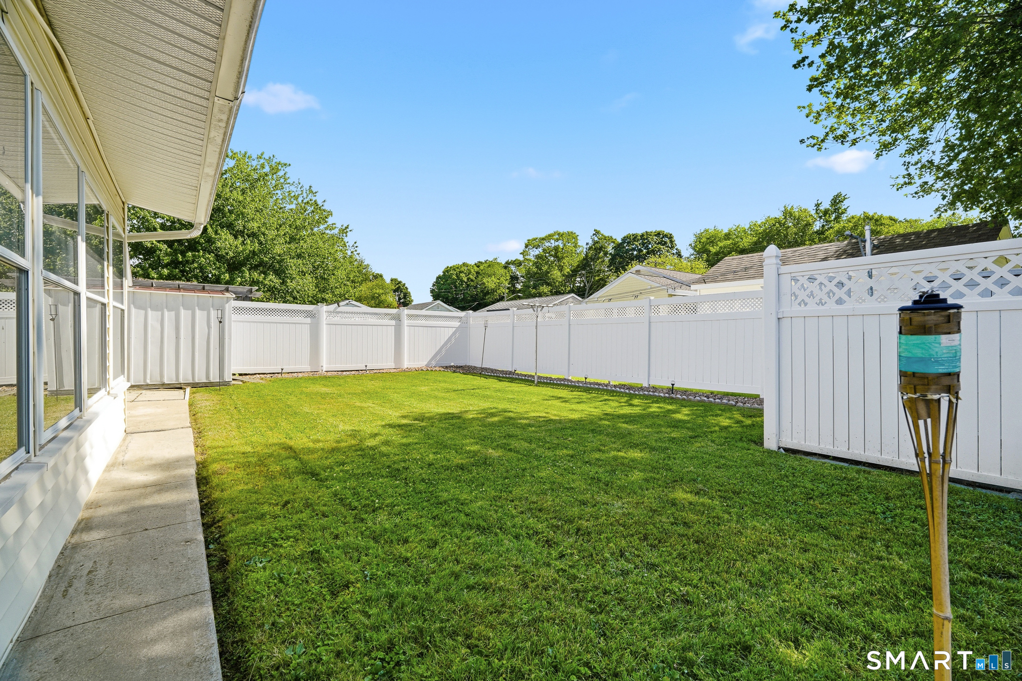 50 Biscayne Boulevard Old Lyme CT 06371