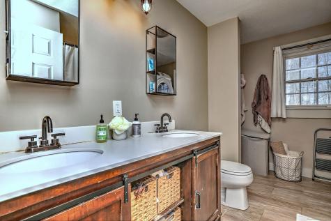 424 Bridge Street Suffield CT 06078