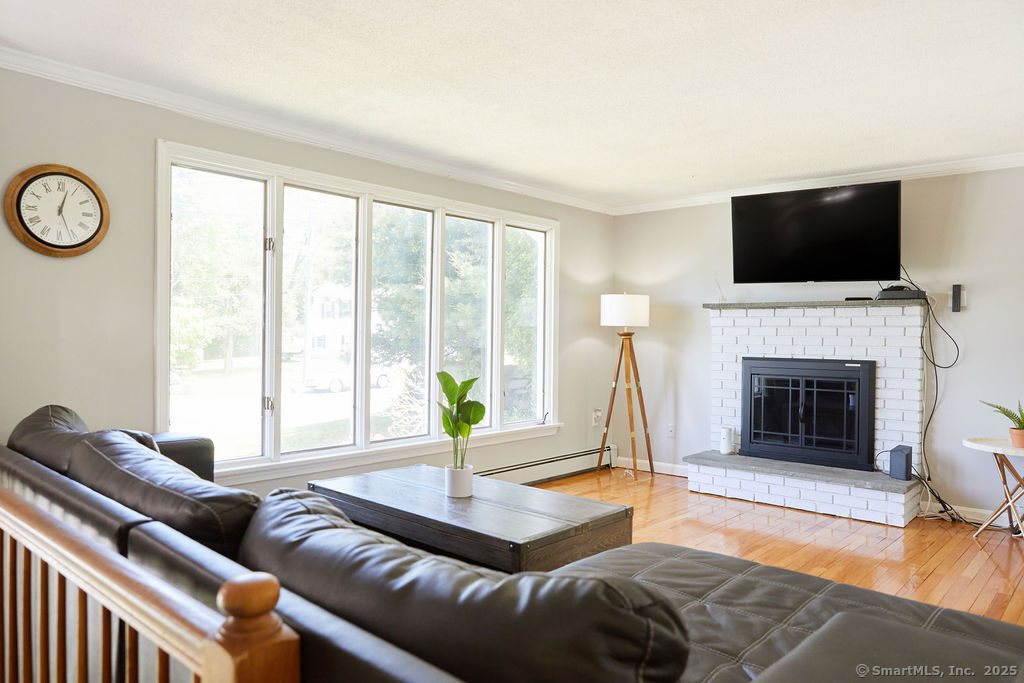 10 Pleasant Street Stonington CT 06355