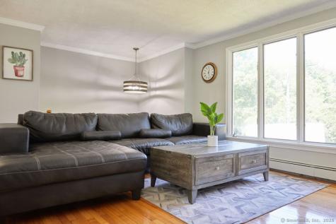 10 Pleasant Street Stonington CT 06355