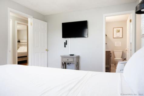 10 Pleasant Street Stonington CT 06355