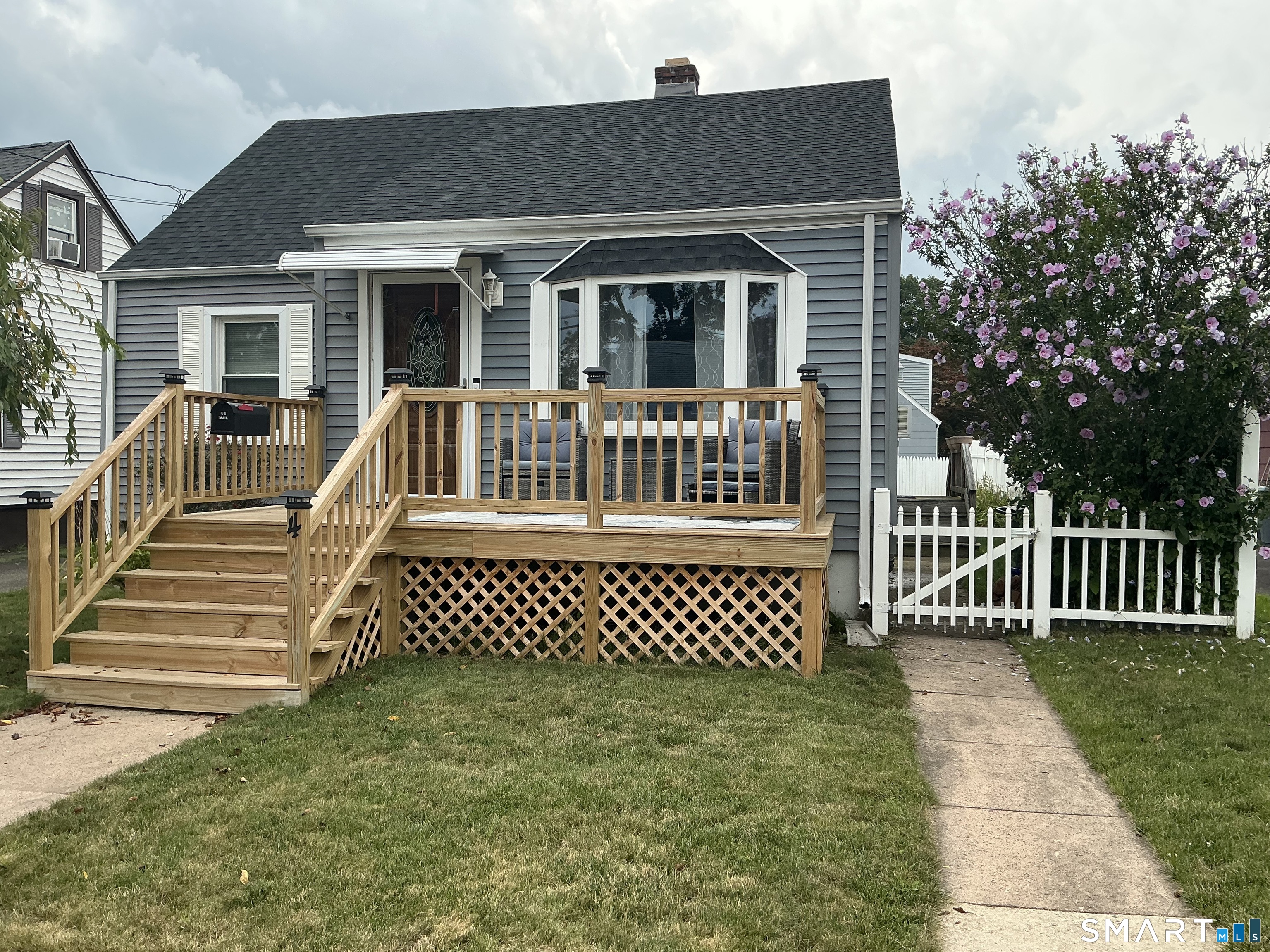 4 Elm Court East Haven CT 06512