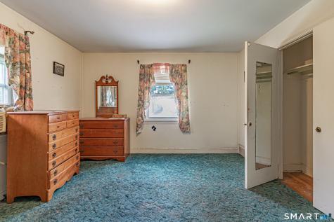 38 Fleetwood Drive Waterbury CT 06706