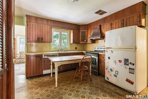 38 Fleetwood Drive Waterbury CT 06706