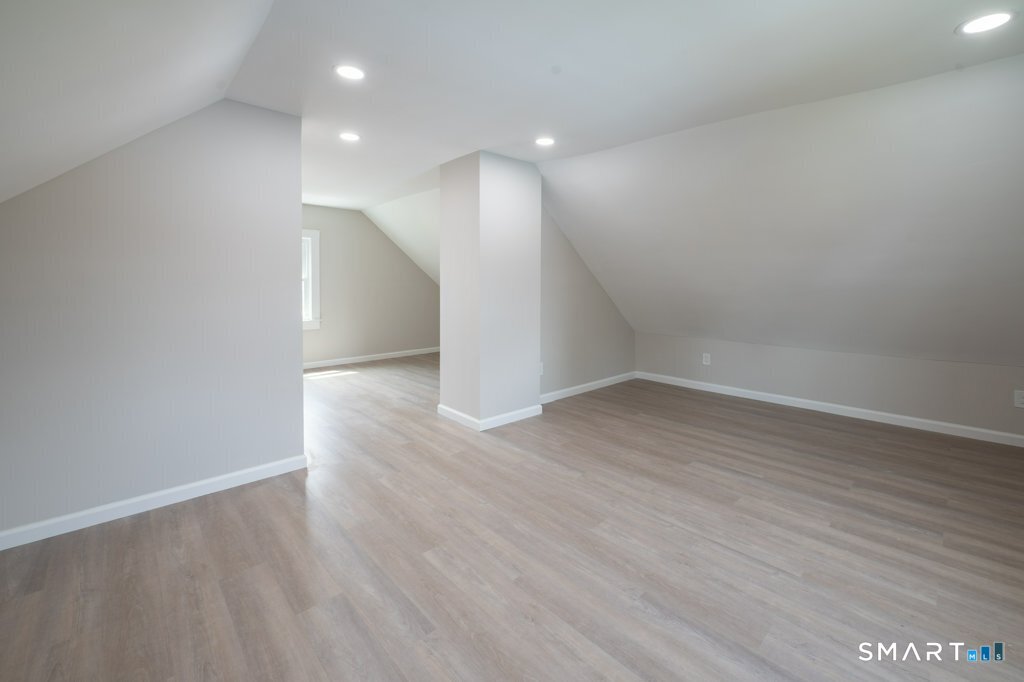 15 Johnson Avenue Stratford CT 06614