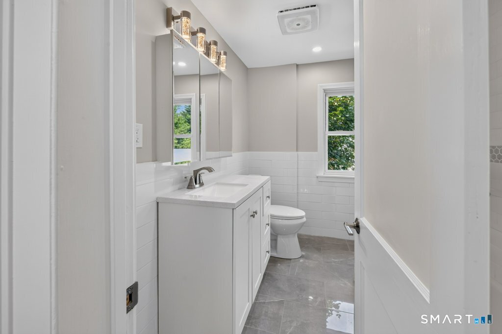 15 Johnson Avenue Stratford CT 06614