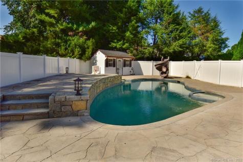 78 Rockledge Drive West Hartford CT 06107