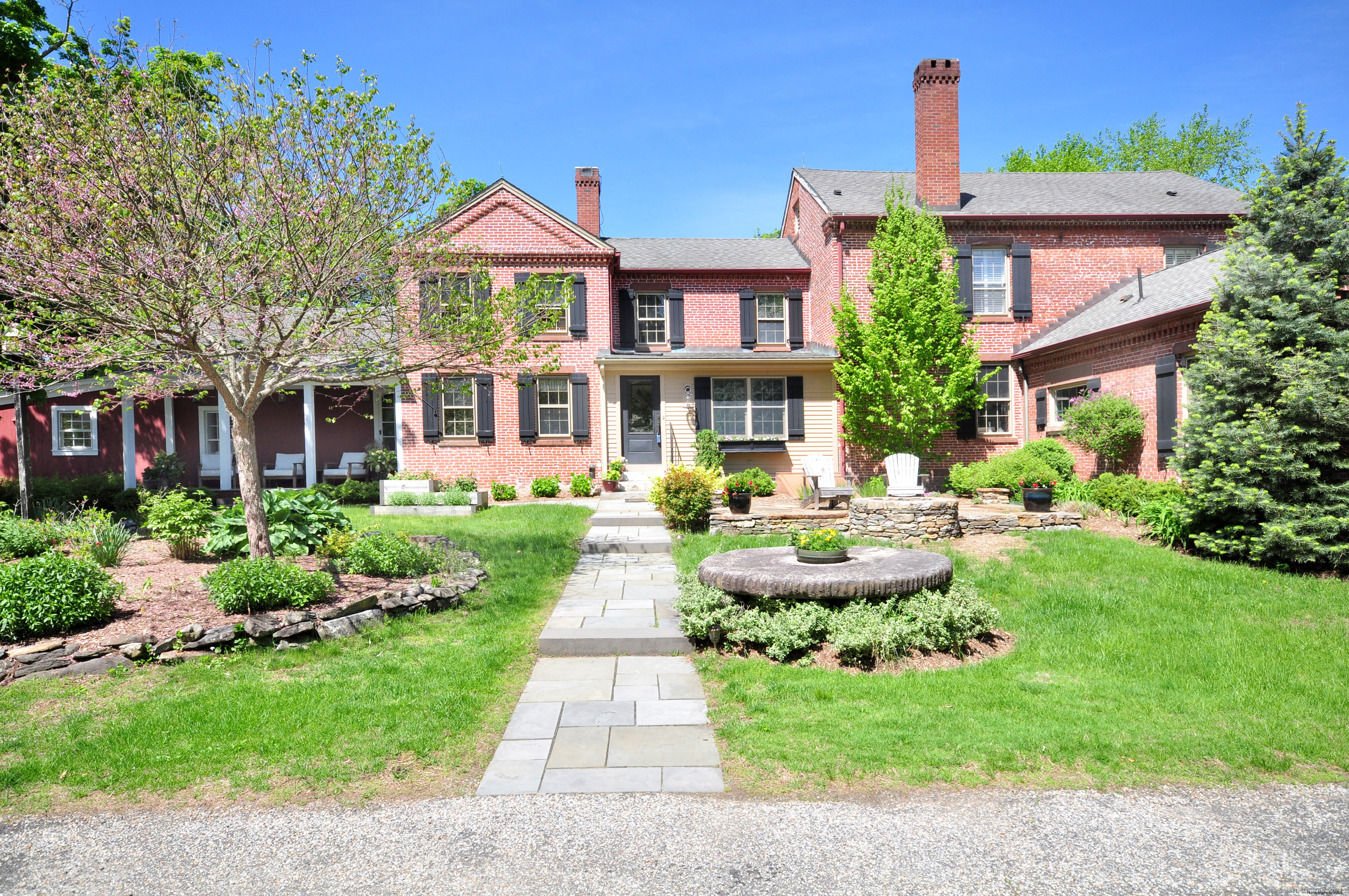 794 Main Street Somers CT 06071