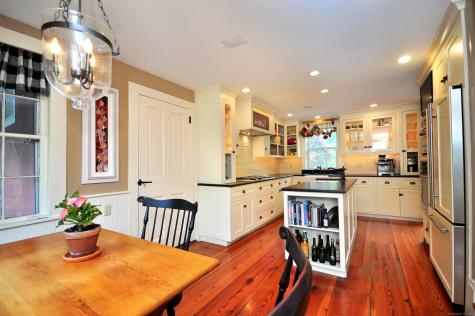 794 Main Street Somers CT 06071