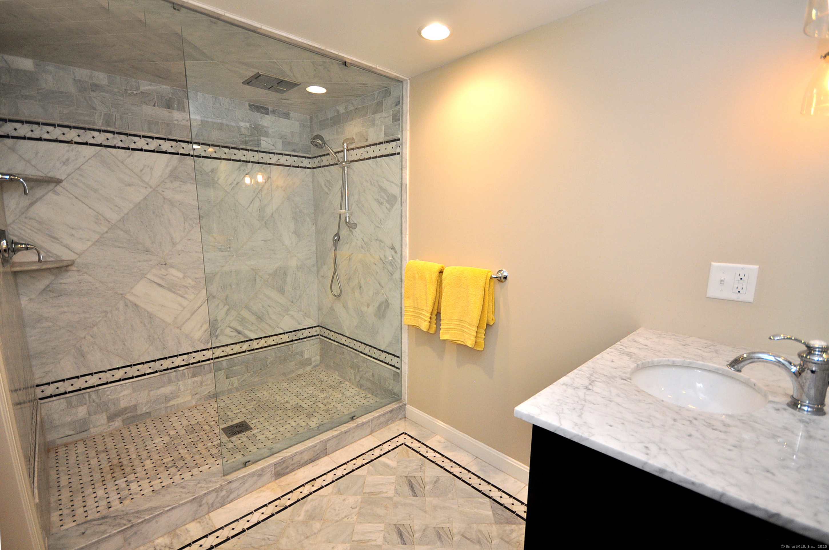 794 Main Street Somers CT 06071