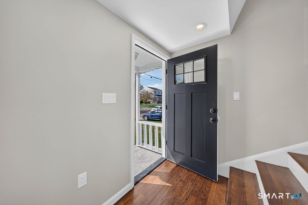 102 Vista Drive East Haven CT 06512