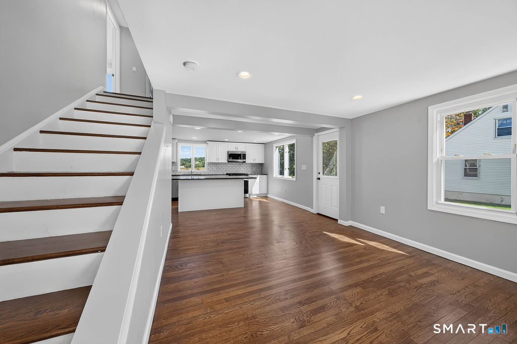 102 Vista Drive East Haven CT 06512