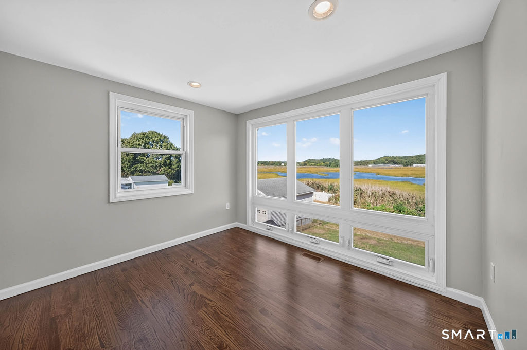 102 Vista Drive East Haven CT 06512