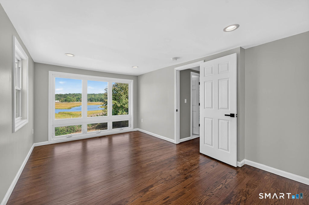102 Vista Drive East Haven CT 06512