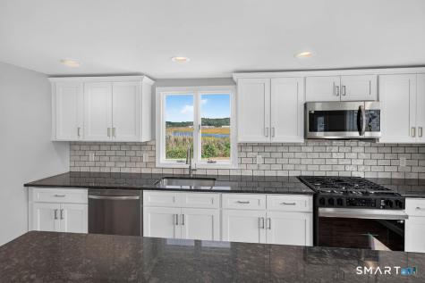 102 Vista Drive East Haven CT 06512