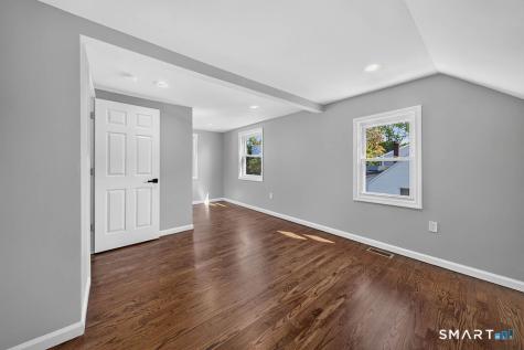 102 Vista Drive East Haven CT 06512