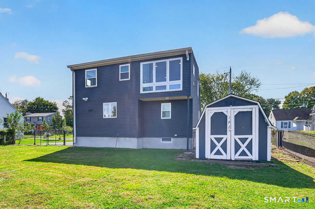 102 Vista Drive East Haven CT 06512
