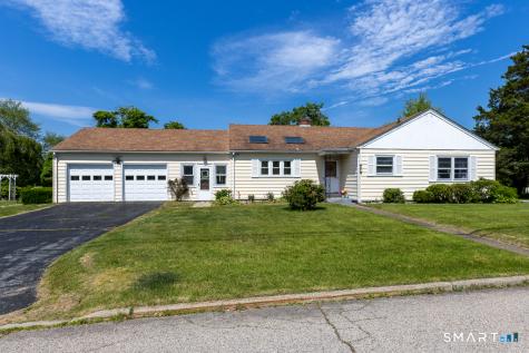 22 Jordan Terrace Waterford CT 06385