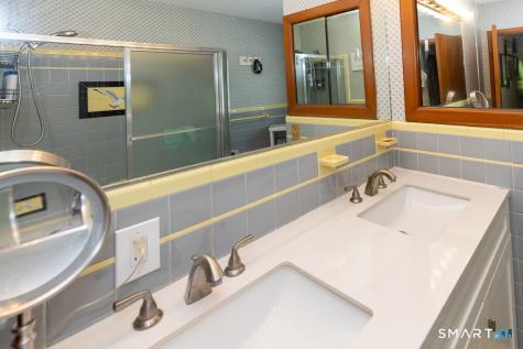 22 Jordan Terrace Waterford CT 06385