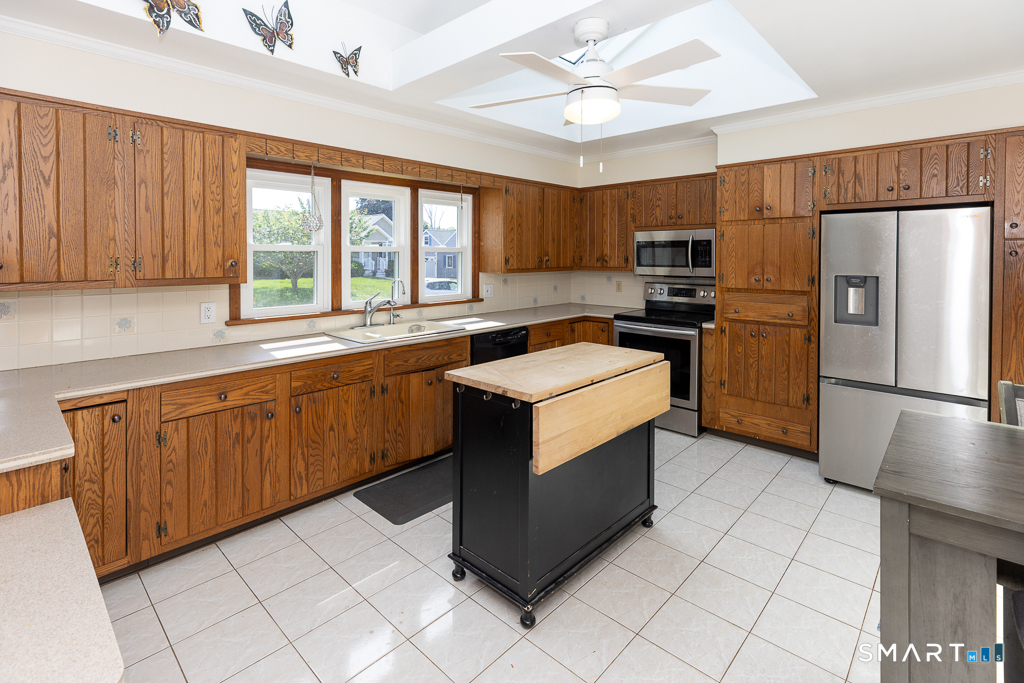 22 Jordan Terrace Waterford CT 06385