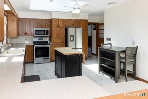22 Jordan Terrace Waterford CT 06385