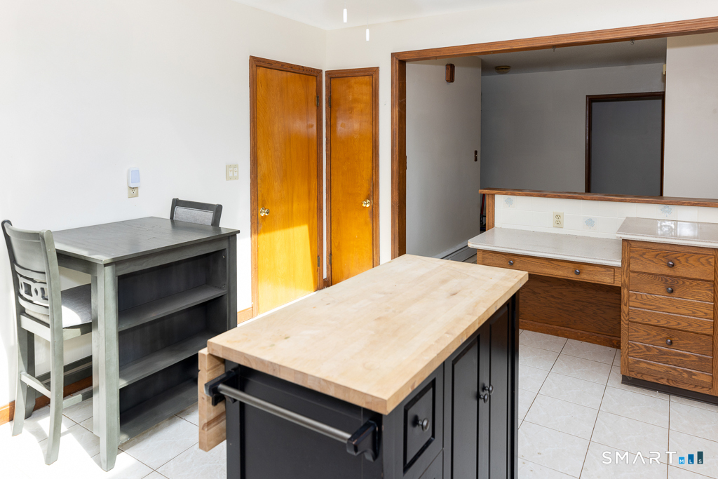 22 Jordan Terrace Waterford CT 06385