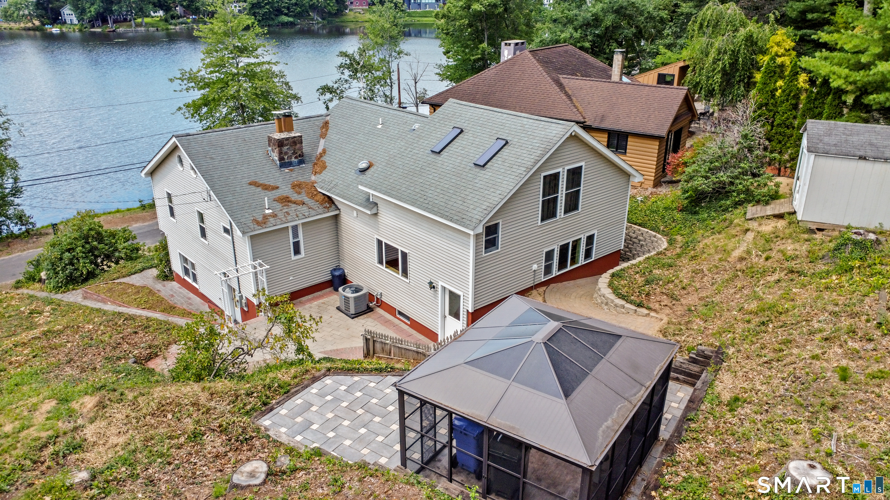 16 Lake Street Burlington CT 06013