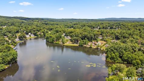 16 Lake Street Burlington CT 06013
