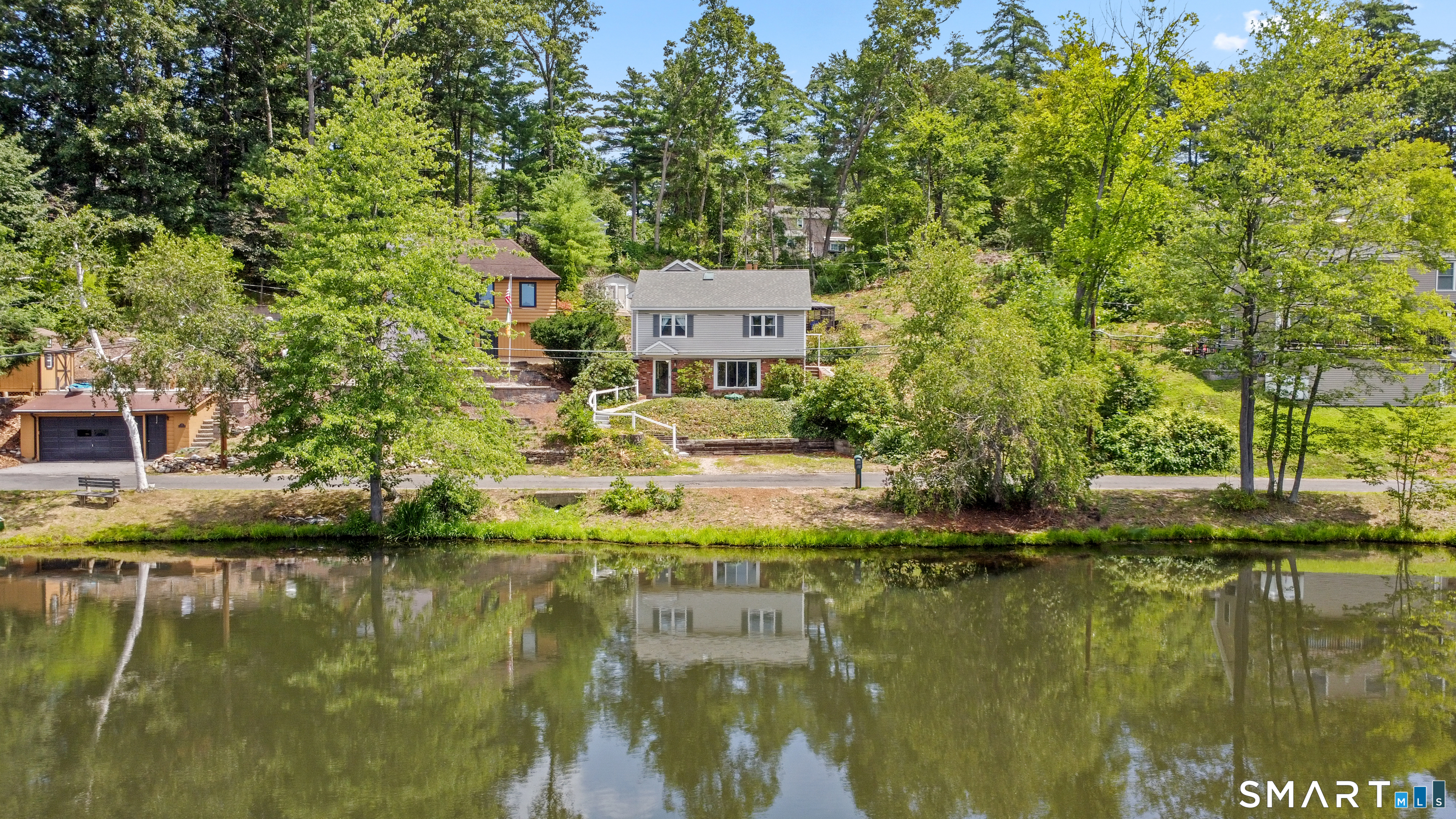 16 Lake Street Burlington CT 06013