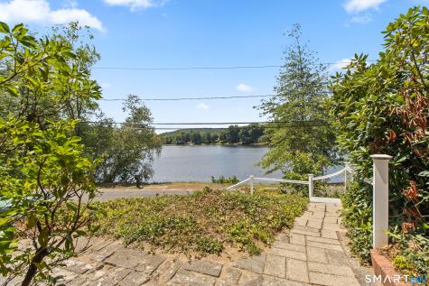16 Lake Street Burlington CT 06013