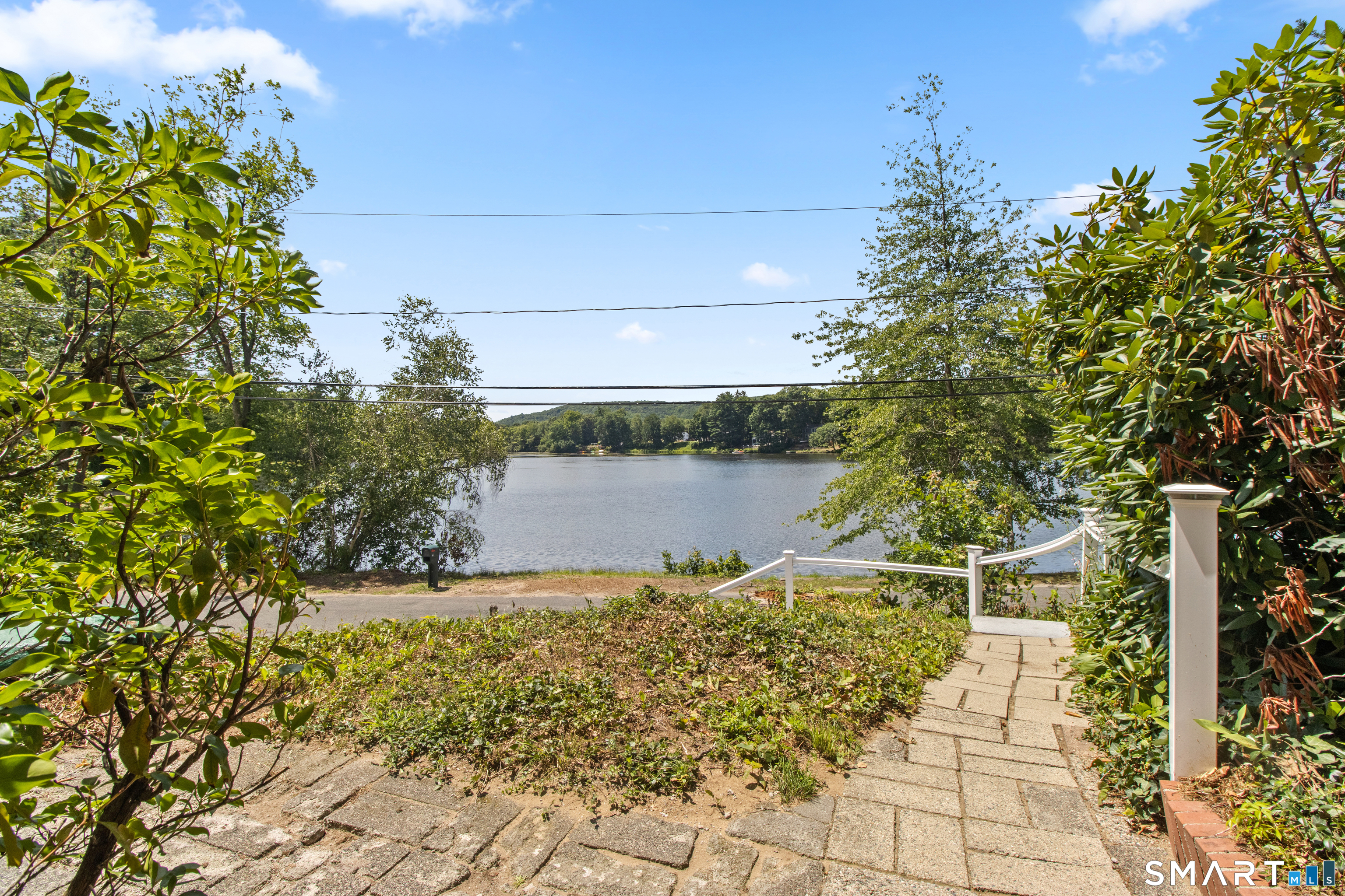 16 Lake Street Burlington CT 06013