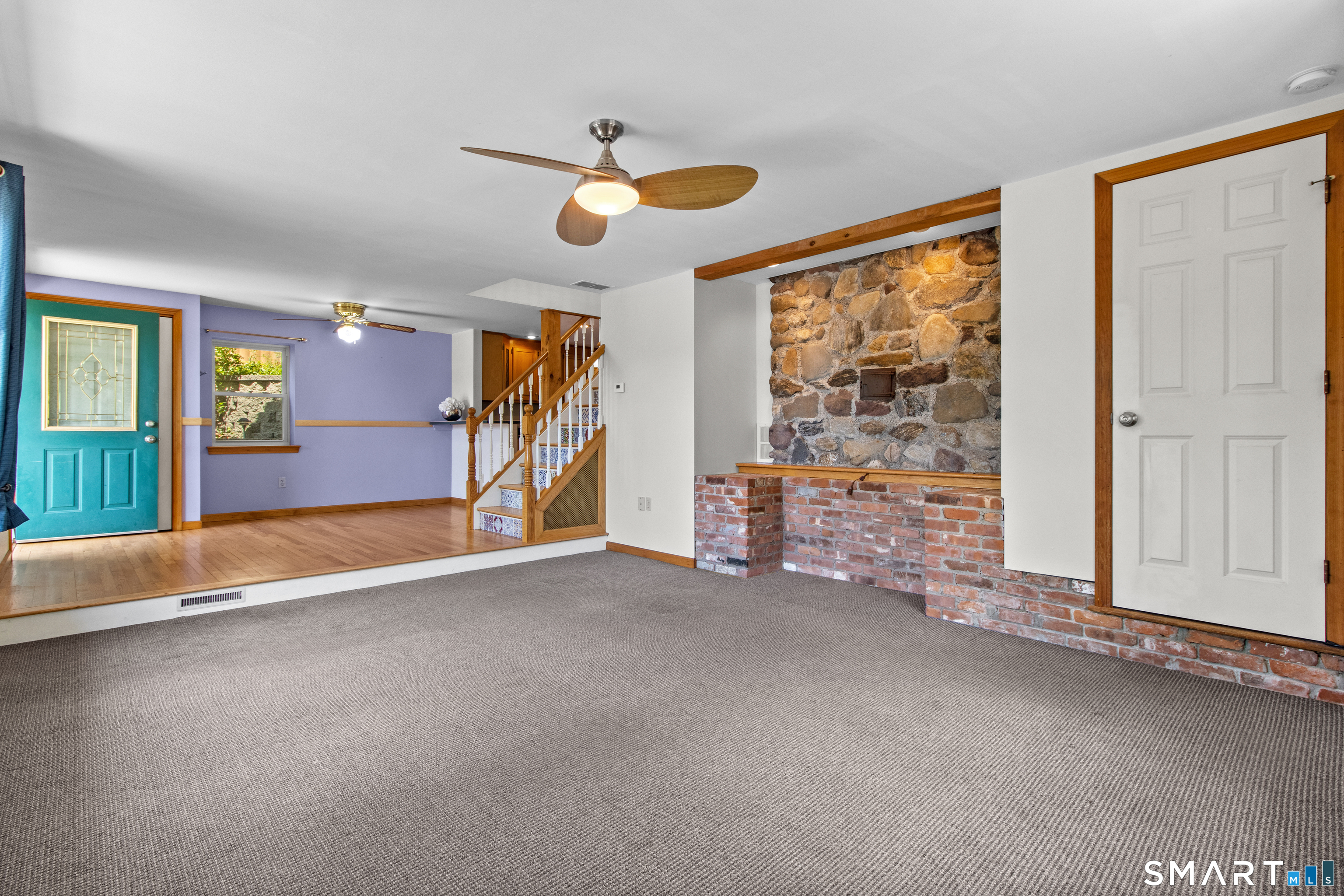16 Lake Street Burlington CT 06013