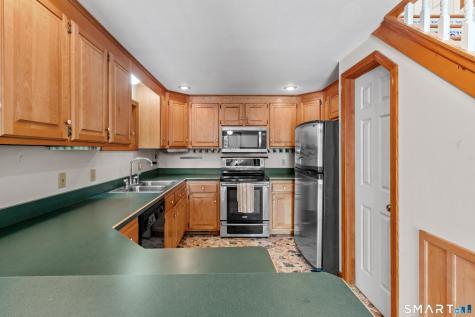 16 Lake Street Burlington CT 06013