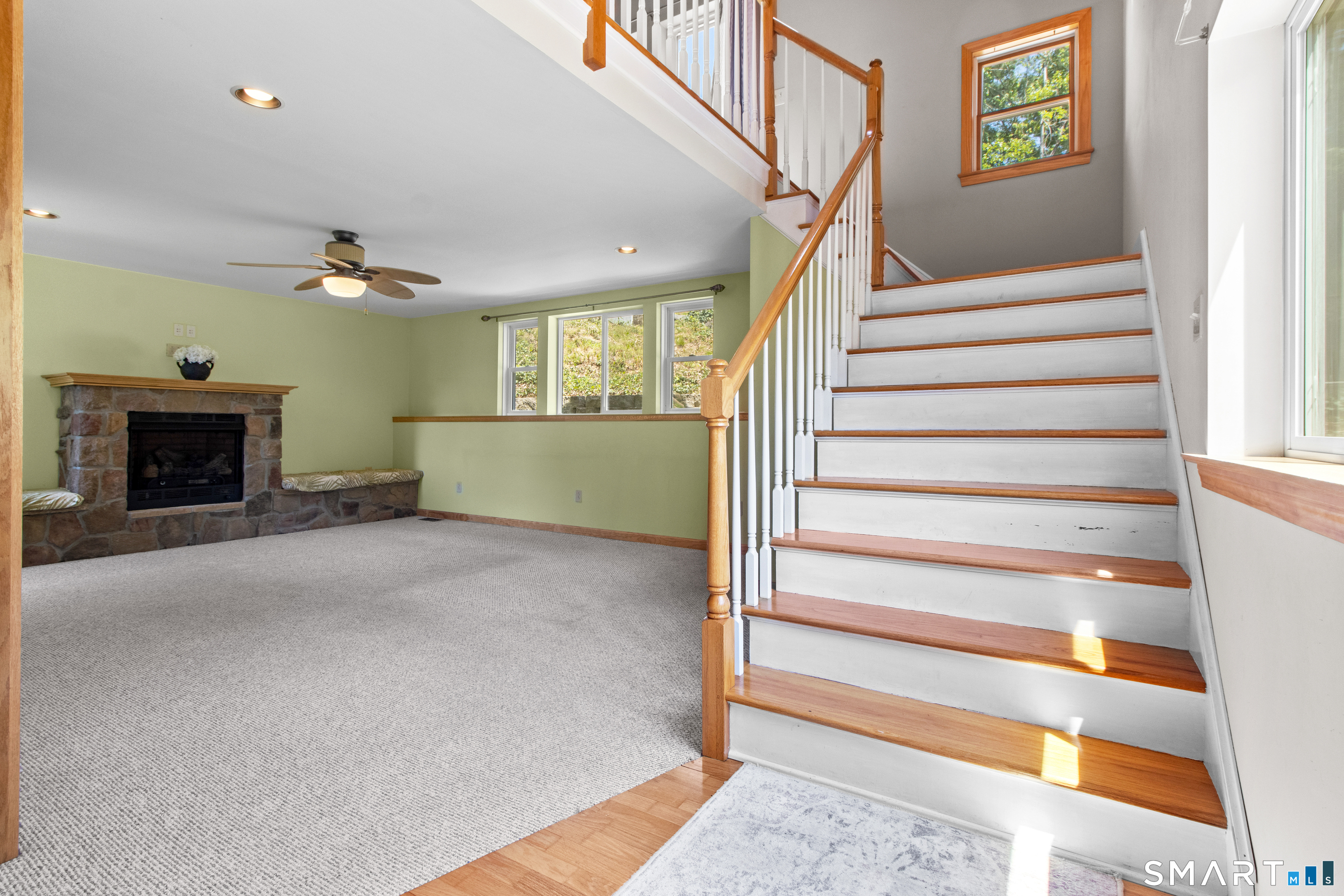 16 Lake Street Burlington CT 06013