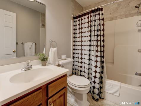 15 Horse Run Hill Road Cromwell CT 06416