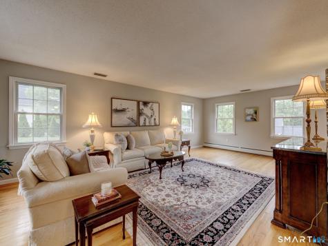 15 Horse Run Hill Road Cromwell CT 06416