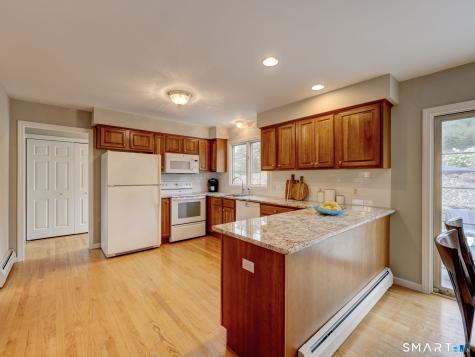 15 Horse Run Hill Road Cromwell CT 06416