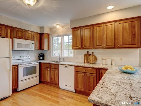 15 Horse Run Hill Road Cromwell CT 06416