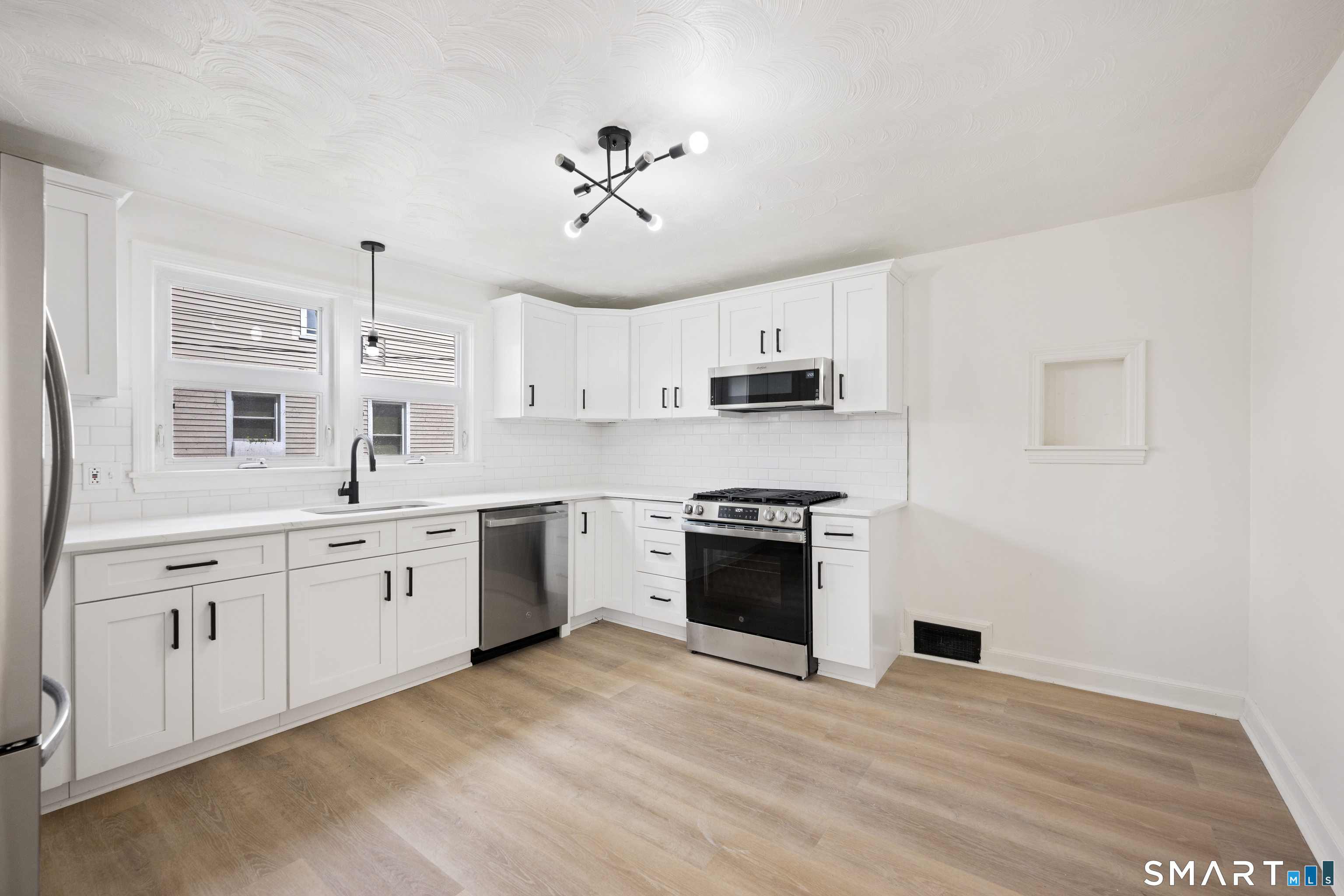 26 Foster Street Manchester CT 06040