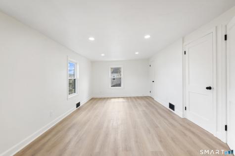 26 Foster Street Manchester CT 06040