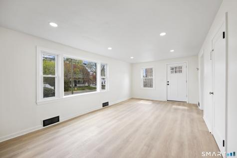 26 Foster Street Manchester CT 06040