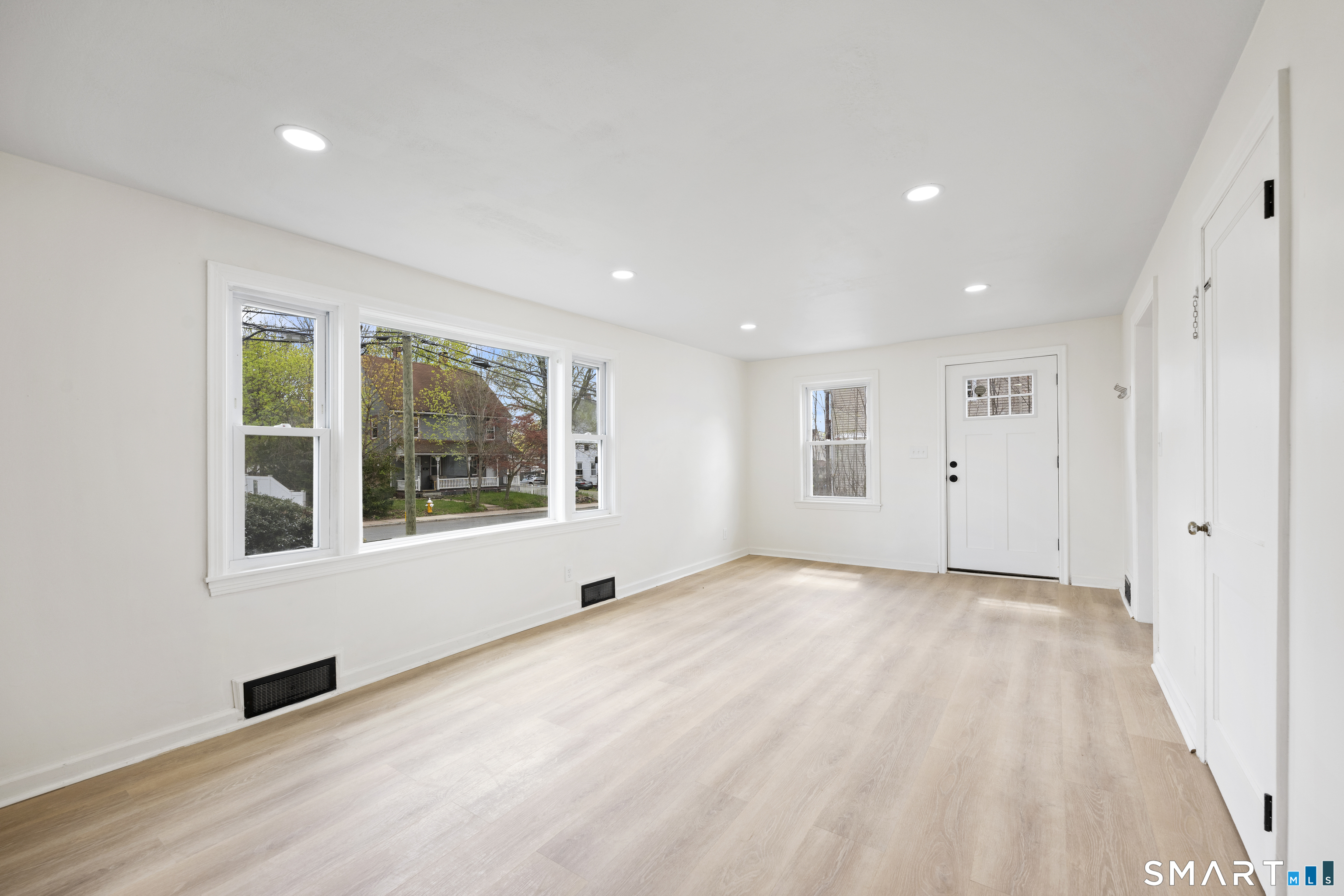 26 Foster Street Manchester CT 06040