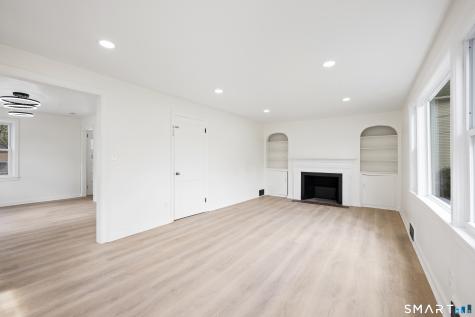 26 Foster Street Manchester CT 06040