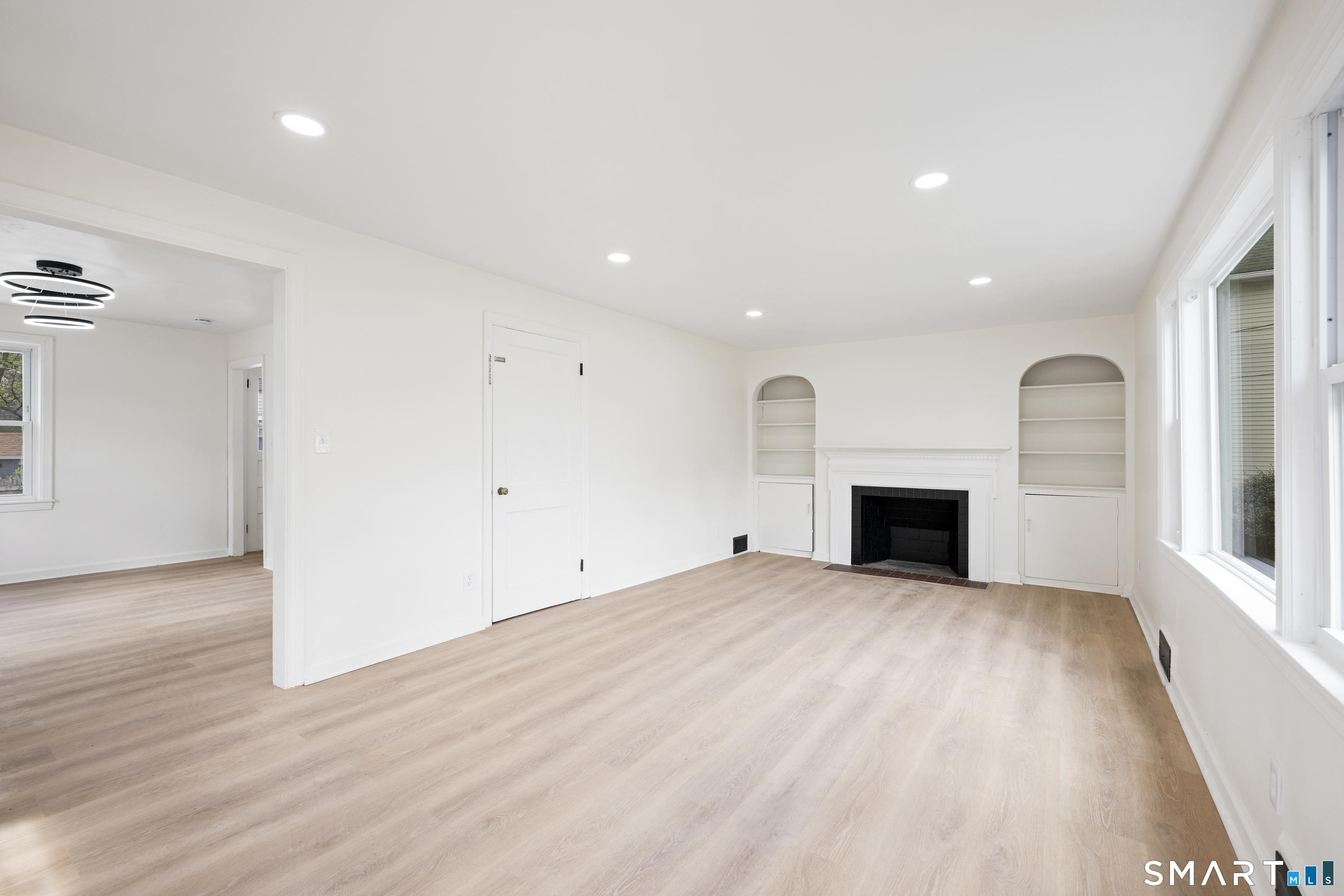 26 Foster Street Manchester CT 06040