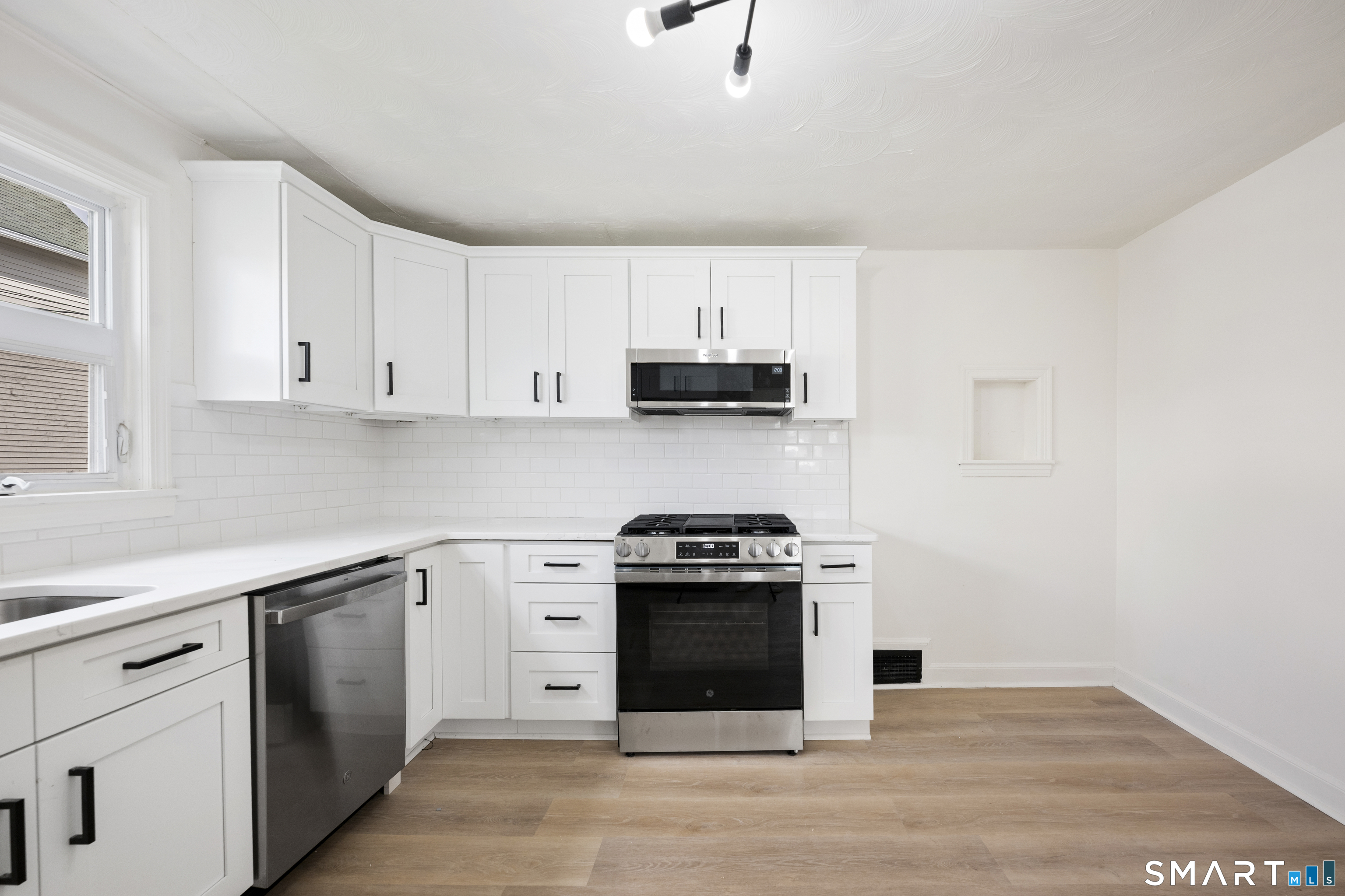 26 Foster Street Manchester CT 06040